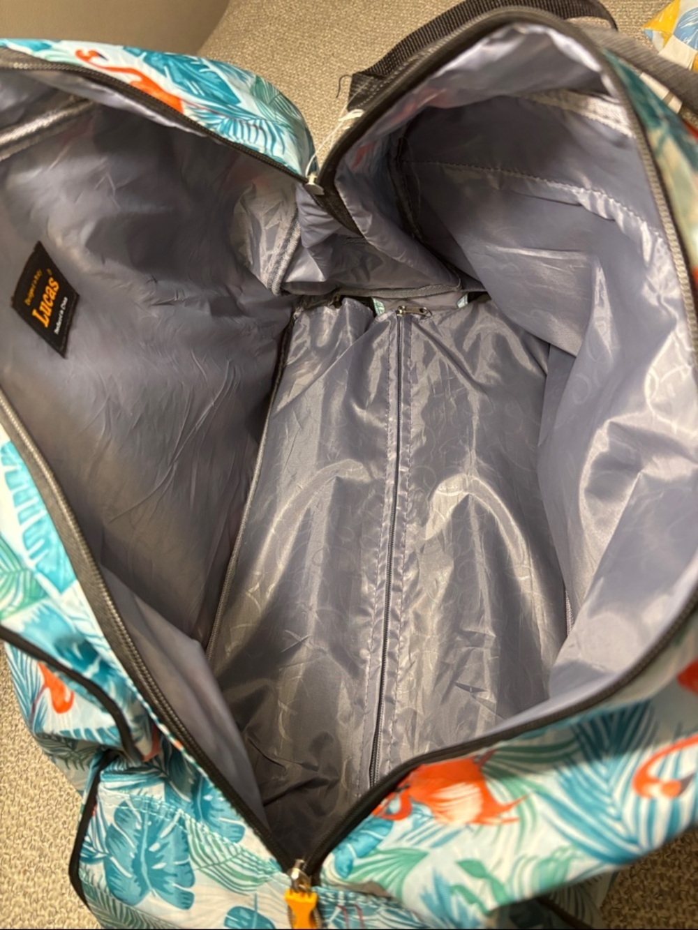 Lucas Designer Carry On Travel Duffel Bag - Tropical Flaming Palm 22in. - Picture 8 of 10